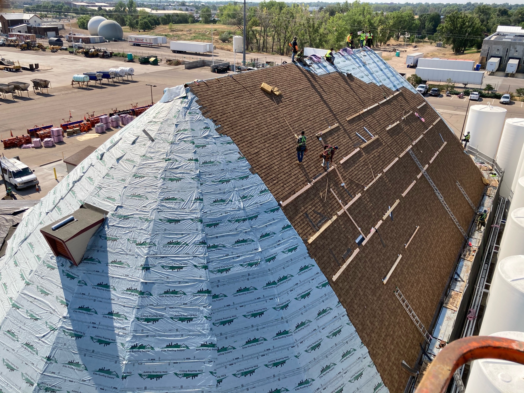 AAA Roofing & Construction, LLC Logo