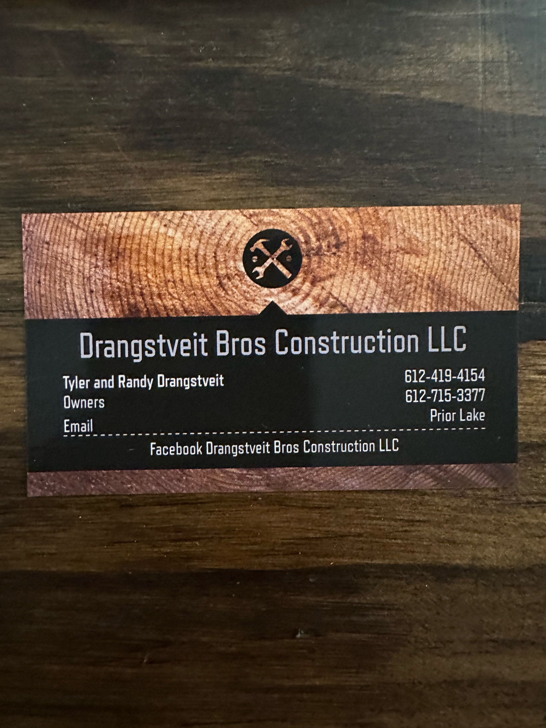 Drangstveit Bros Construction, LLC Logo