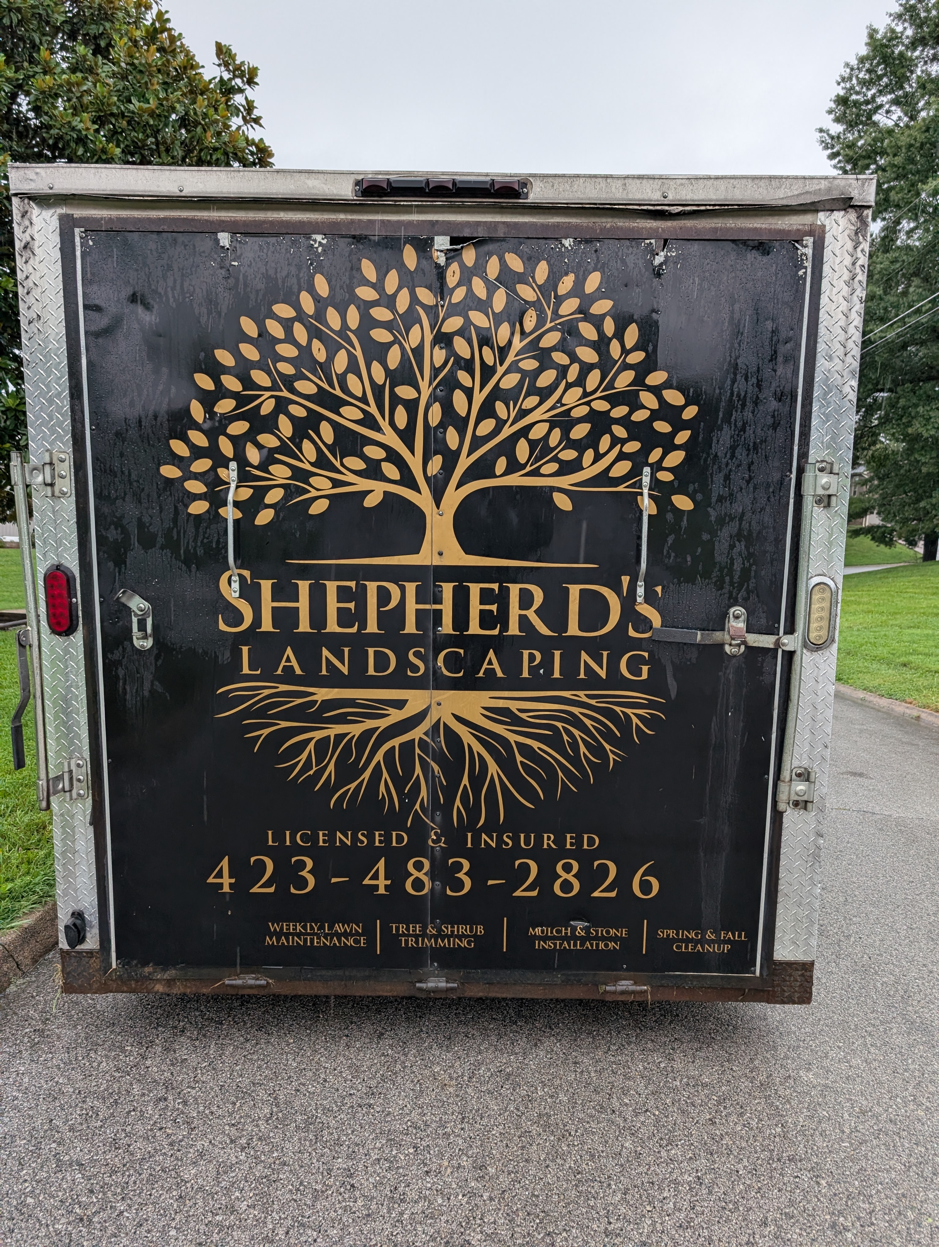 Shepherd's Lawncare & Landscaping Logo