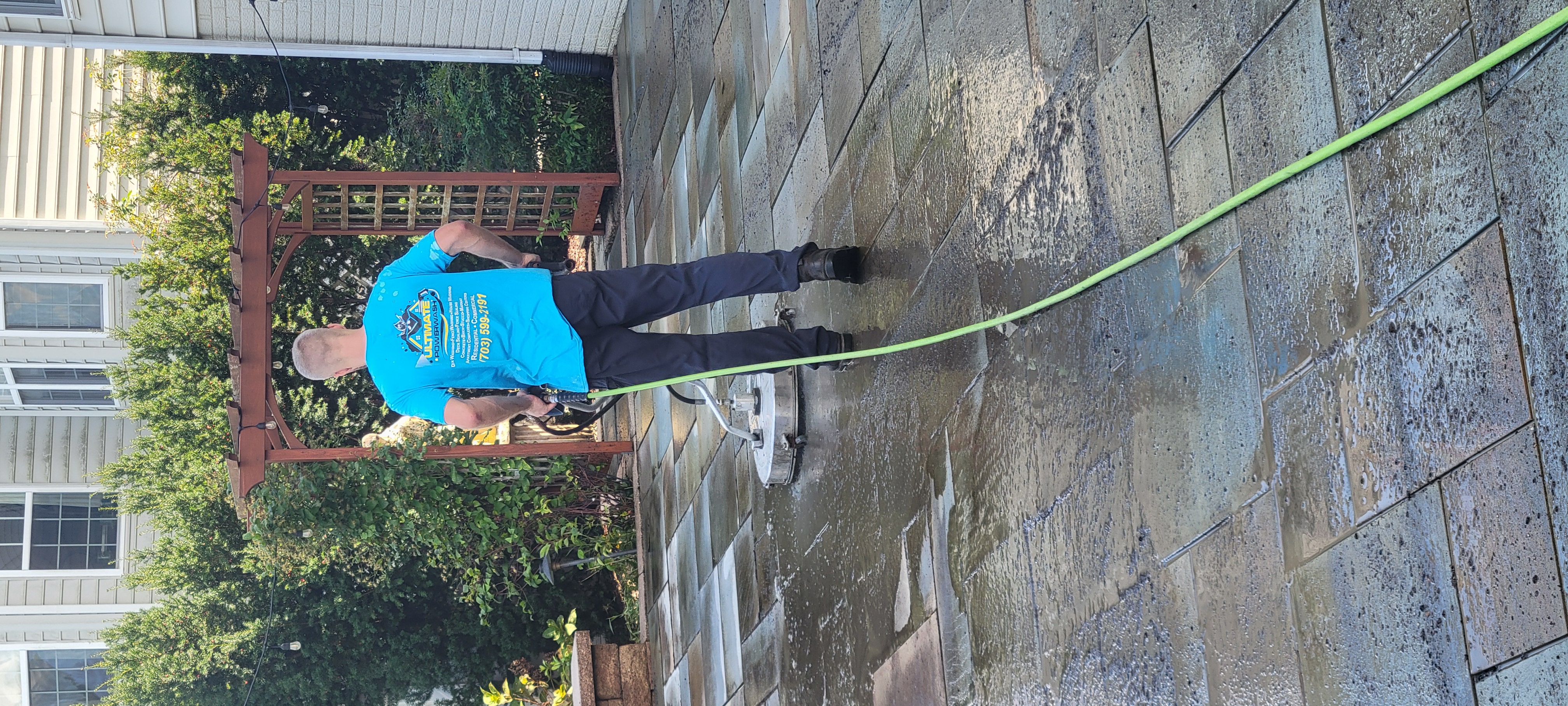 Ultimate Powerwash Logo