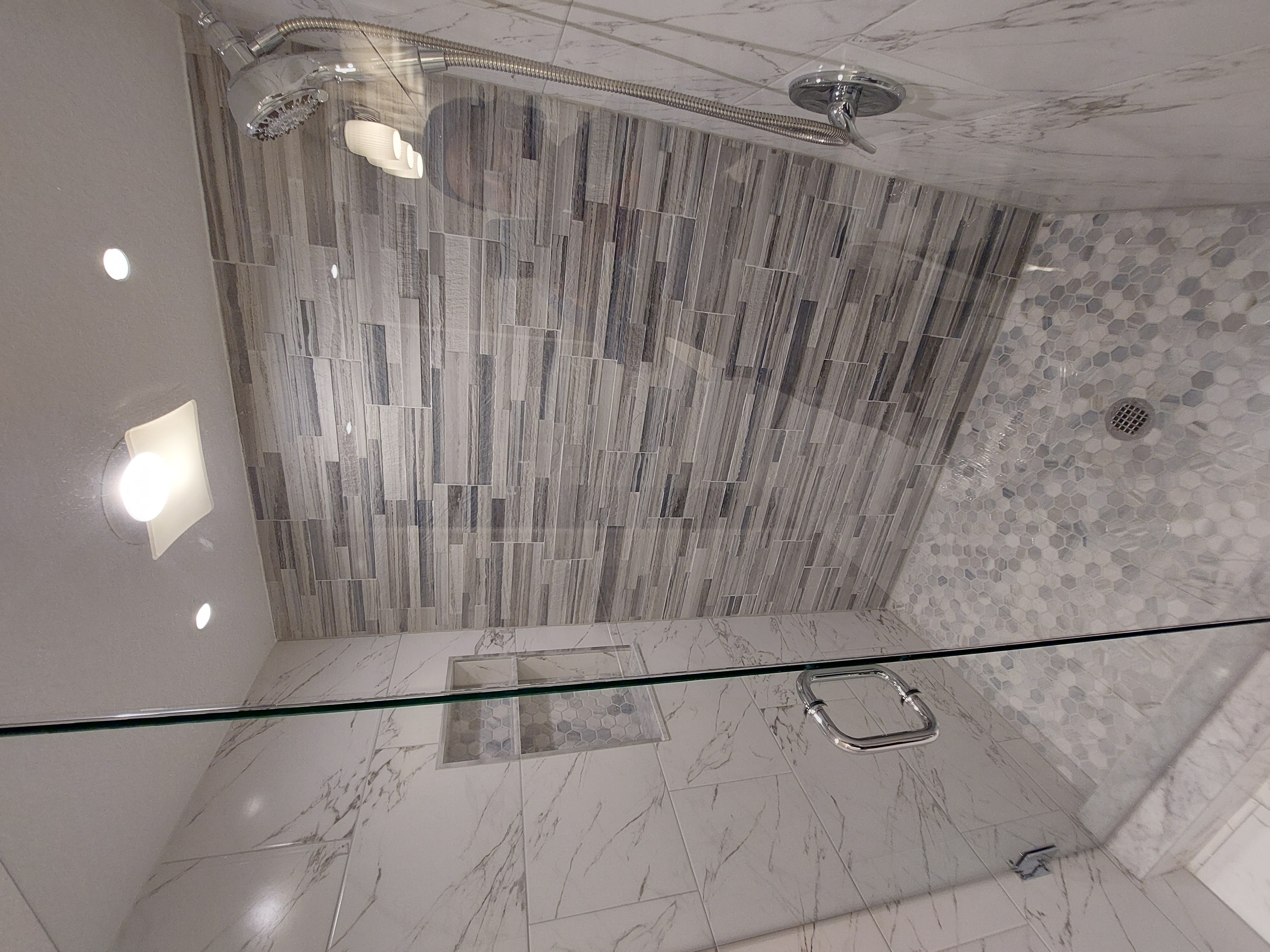 Arcus Home and Flooring, LLC Logo