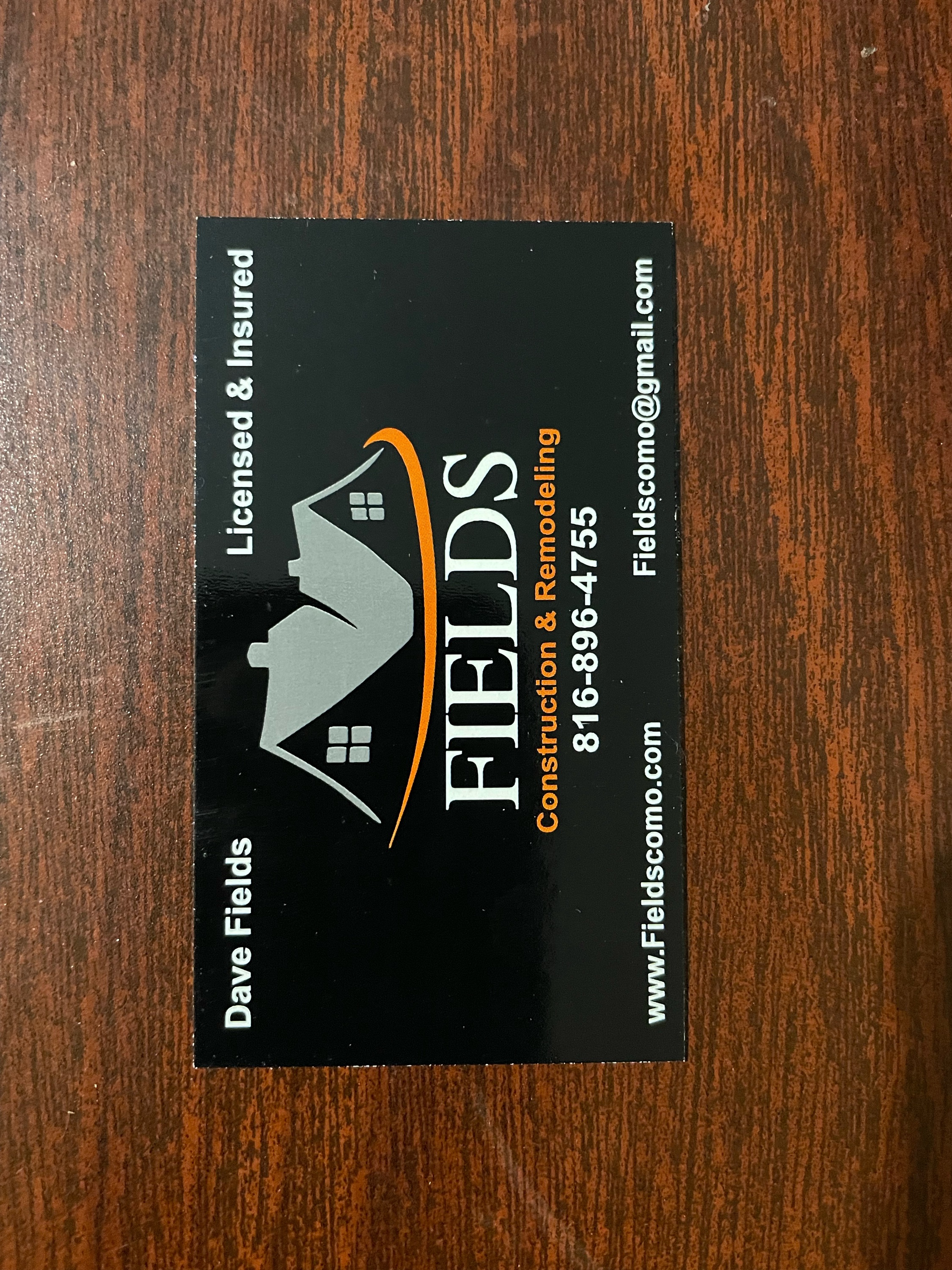 Fields Construction, LLC Logo