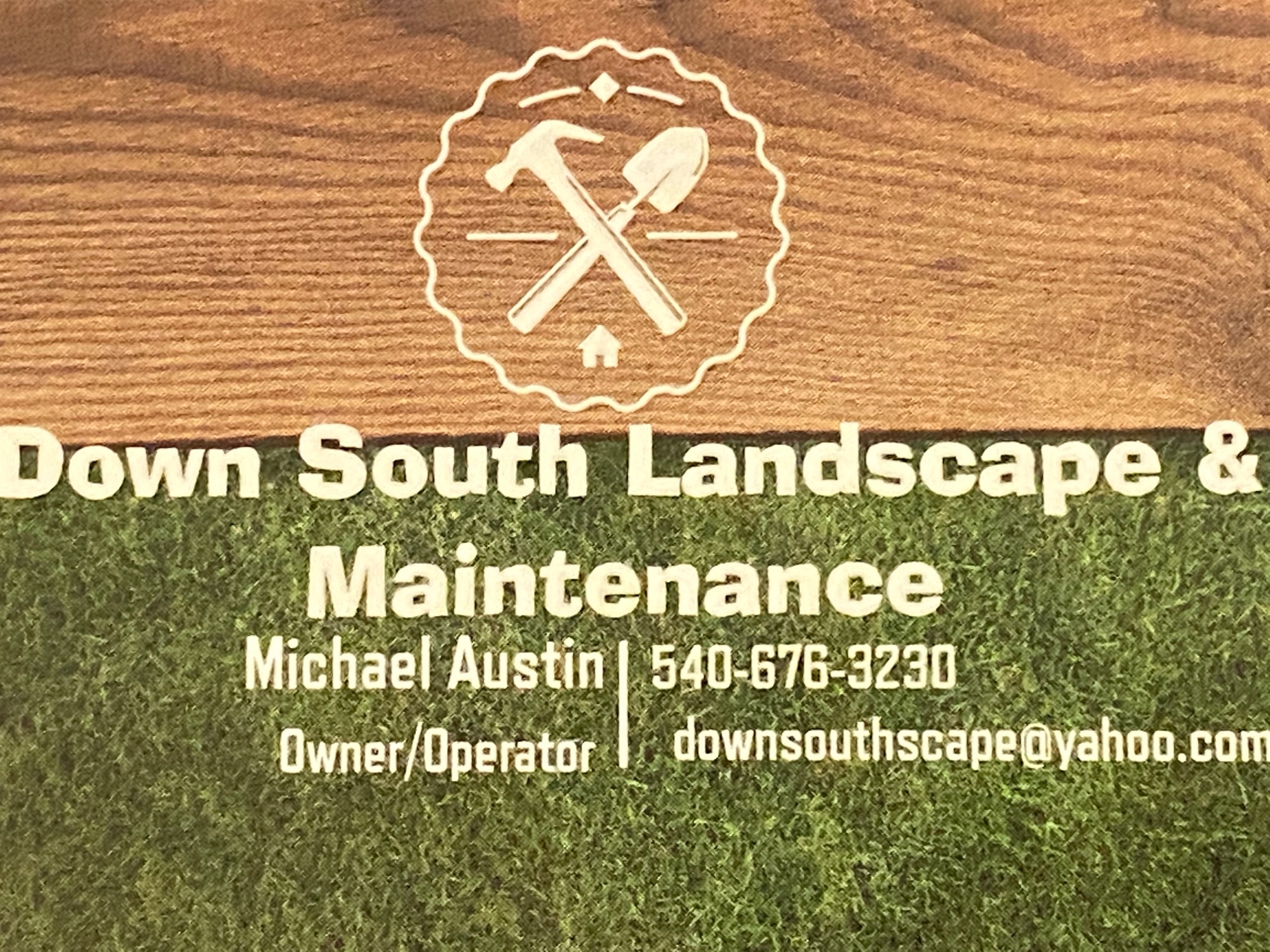 Down South Landscaping & Maintenance Logo