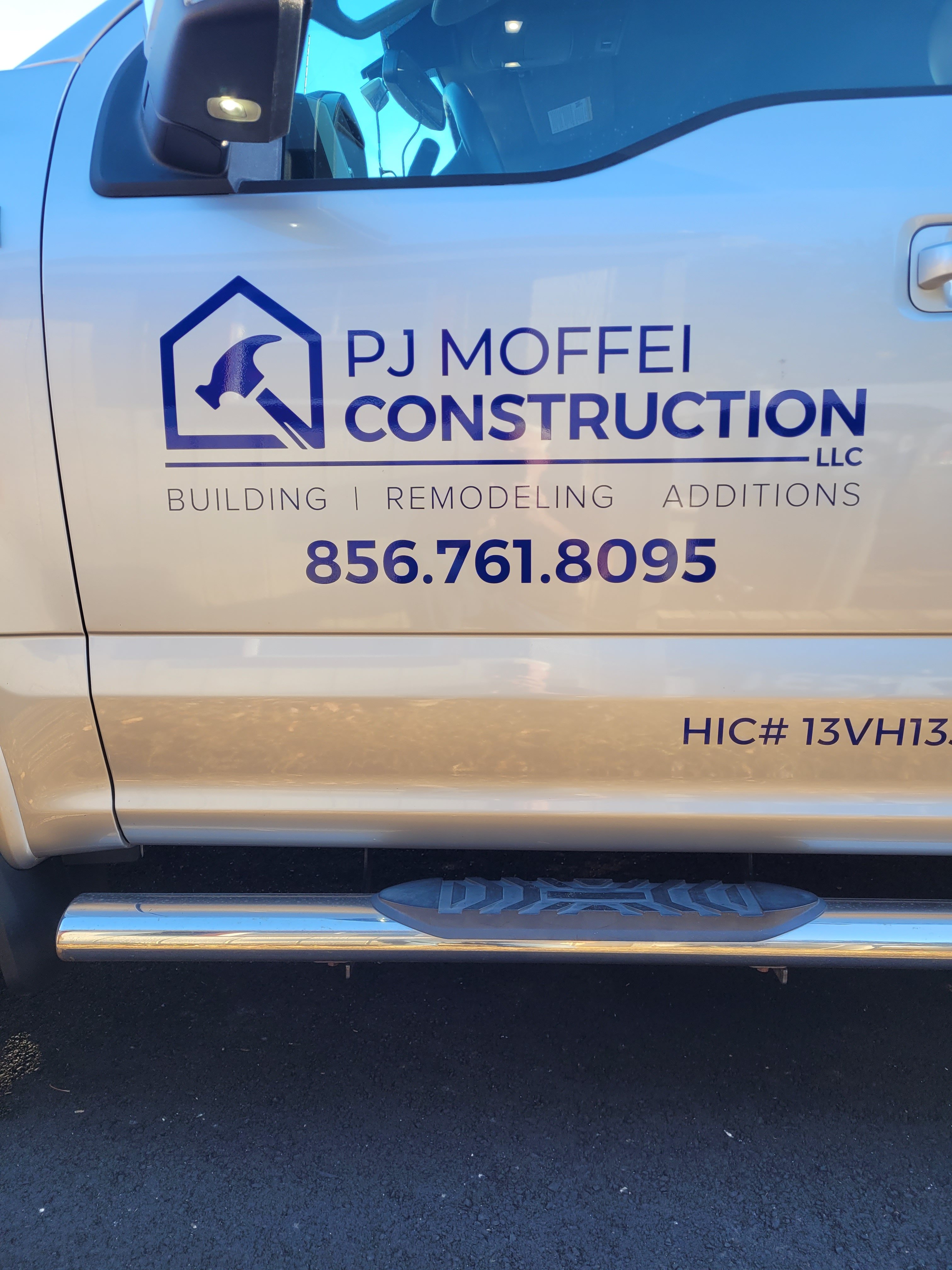 PJ MOFFEI CONSTRUCTION LLC Logo