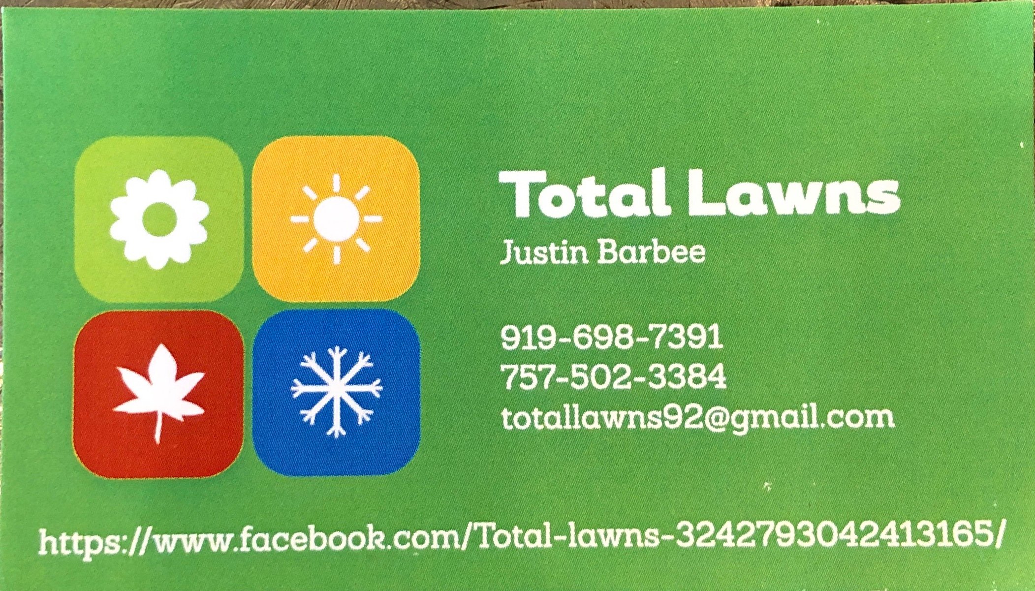 Total Lawns Logo