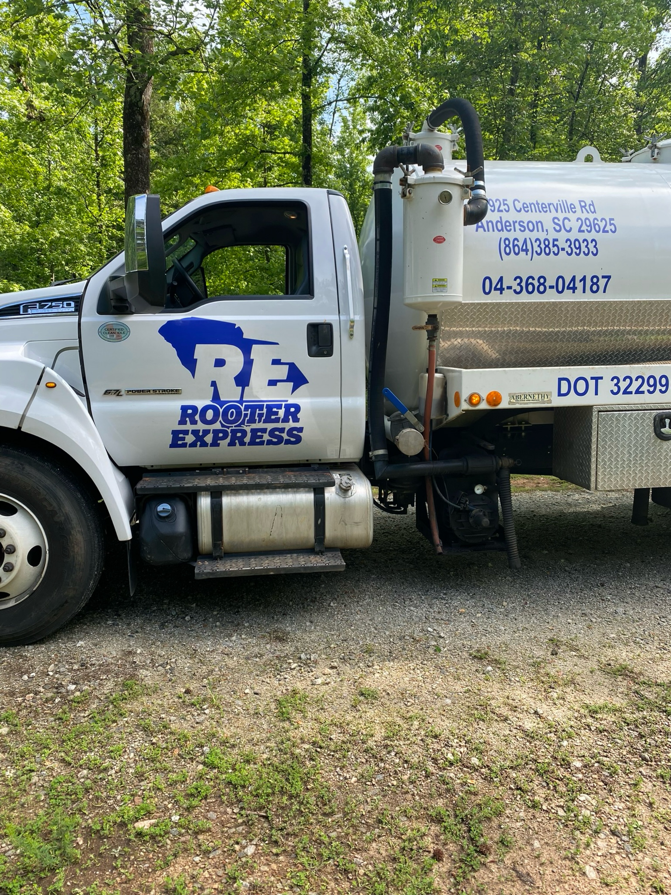 Rooter Express, LLC Logo