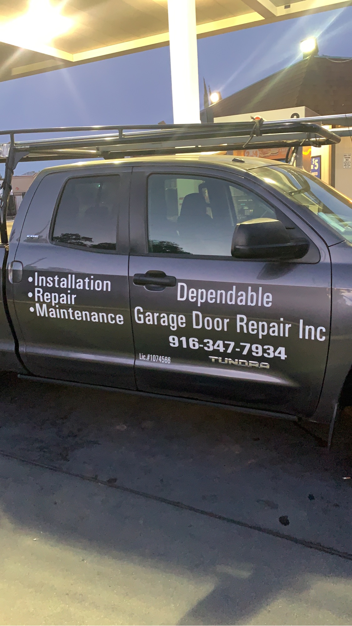 Dependable Garage Door Repair, Inc. Logo