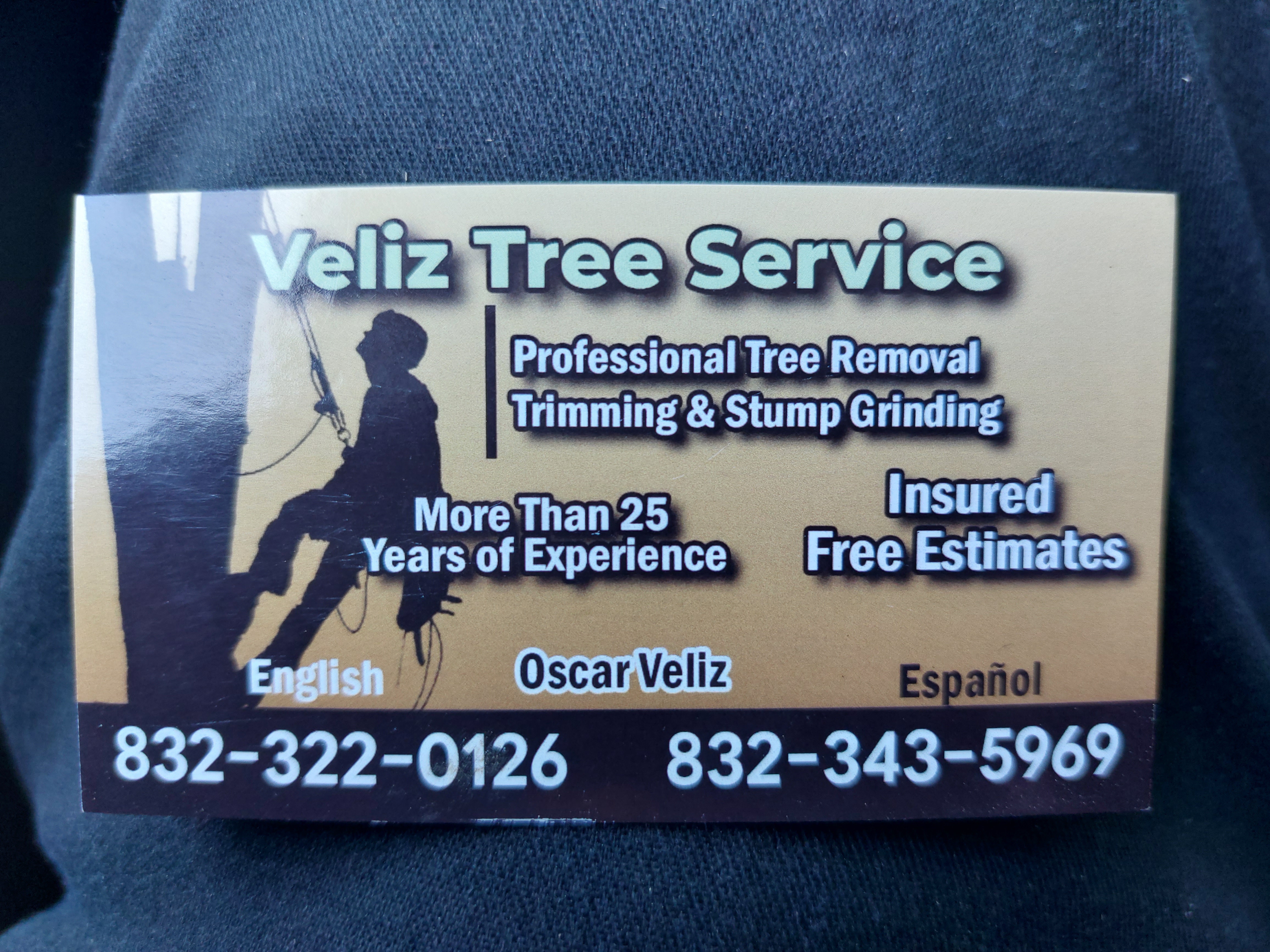 Veliz Tree Service Logo