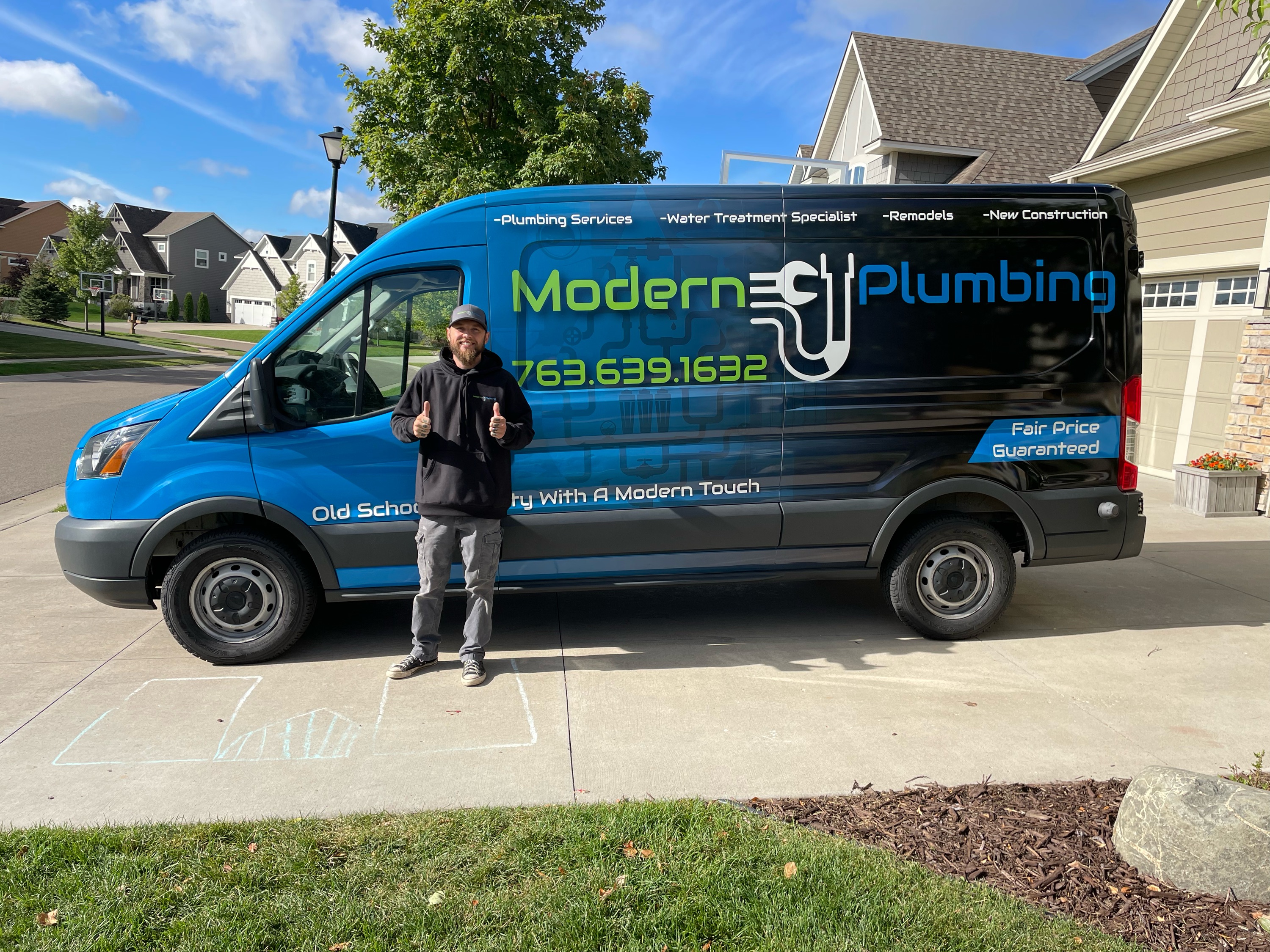 Modern Plumbing, LLC Logo