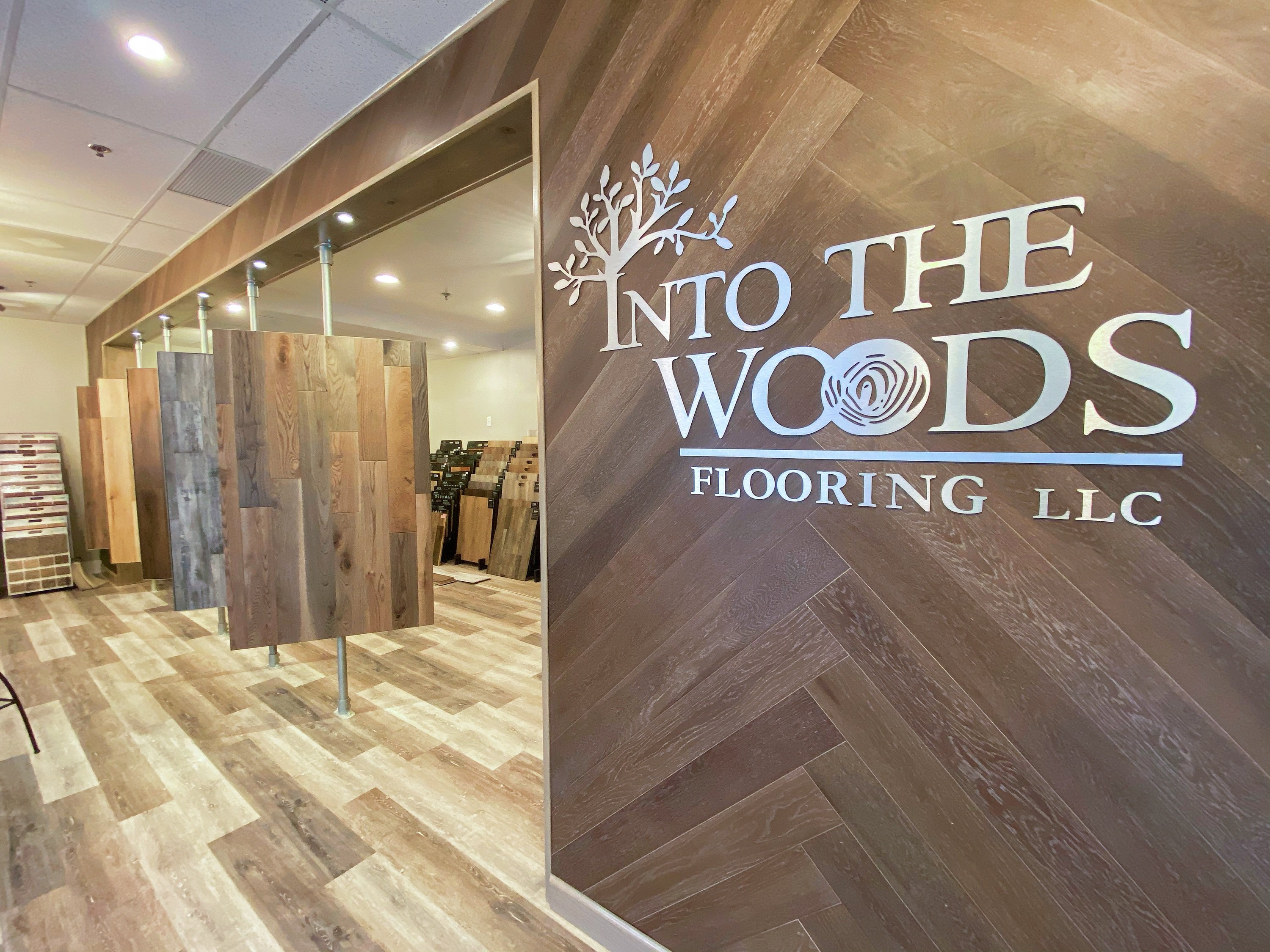 Into the Woods Flooring, LLC Logo