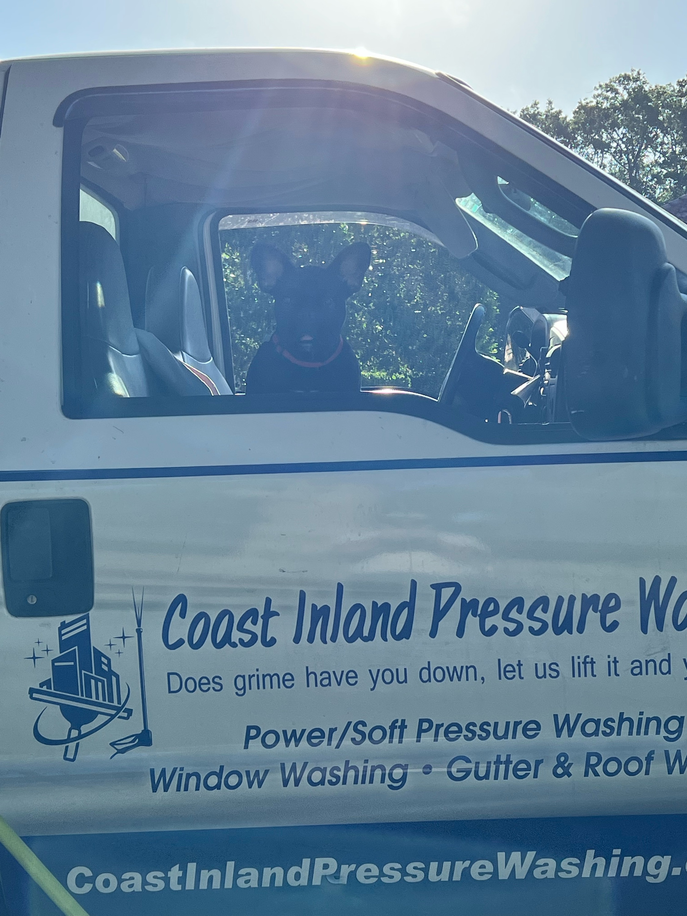 Coast Inland Pressure Washing Logo