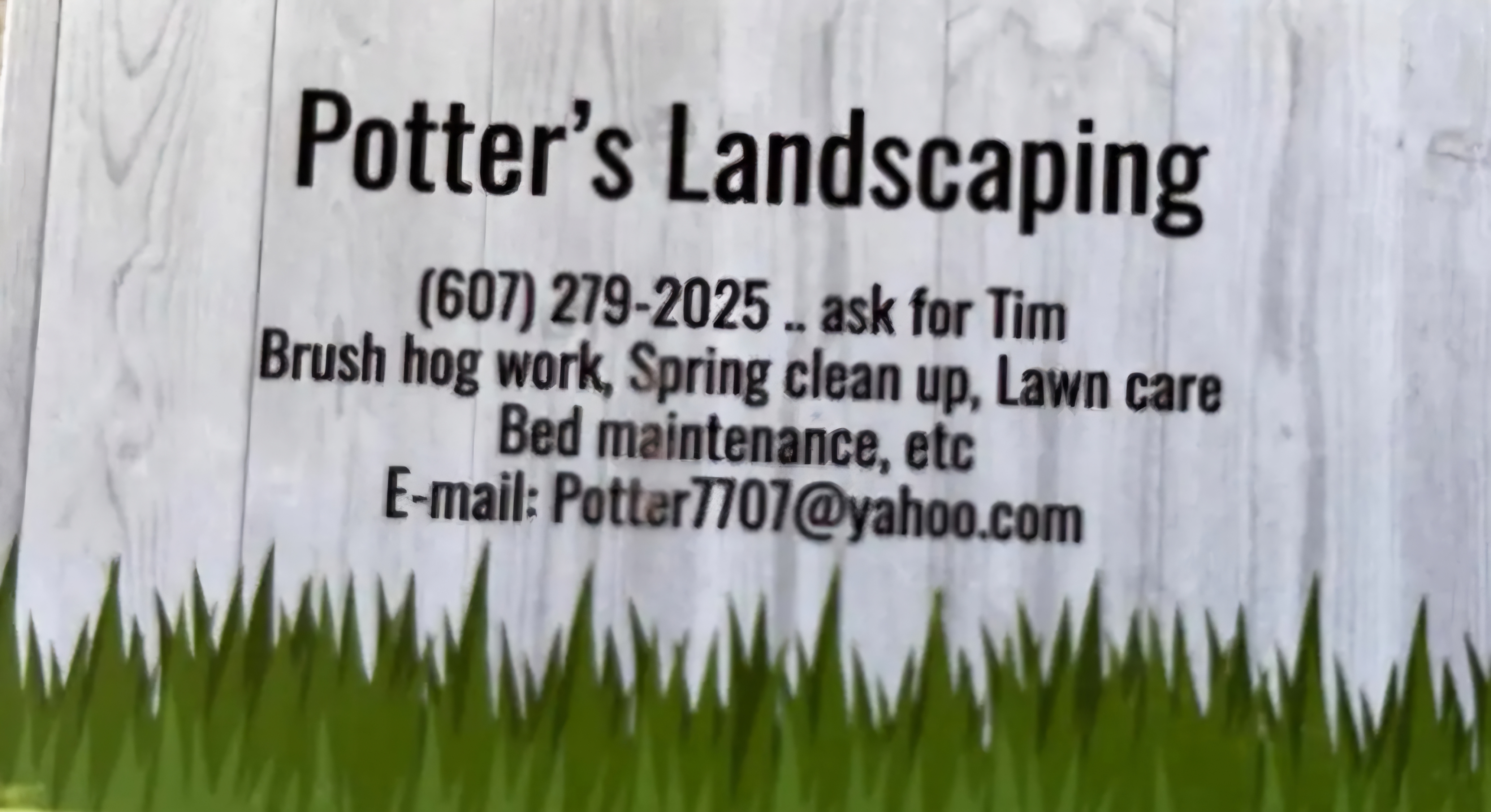 Potter's Landscaping Logo