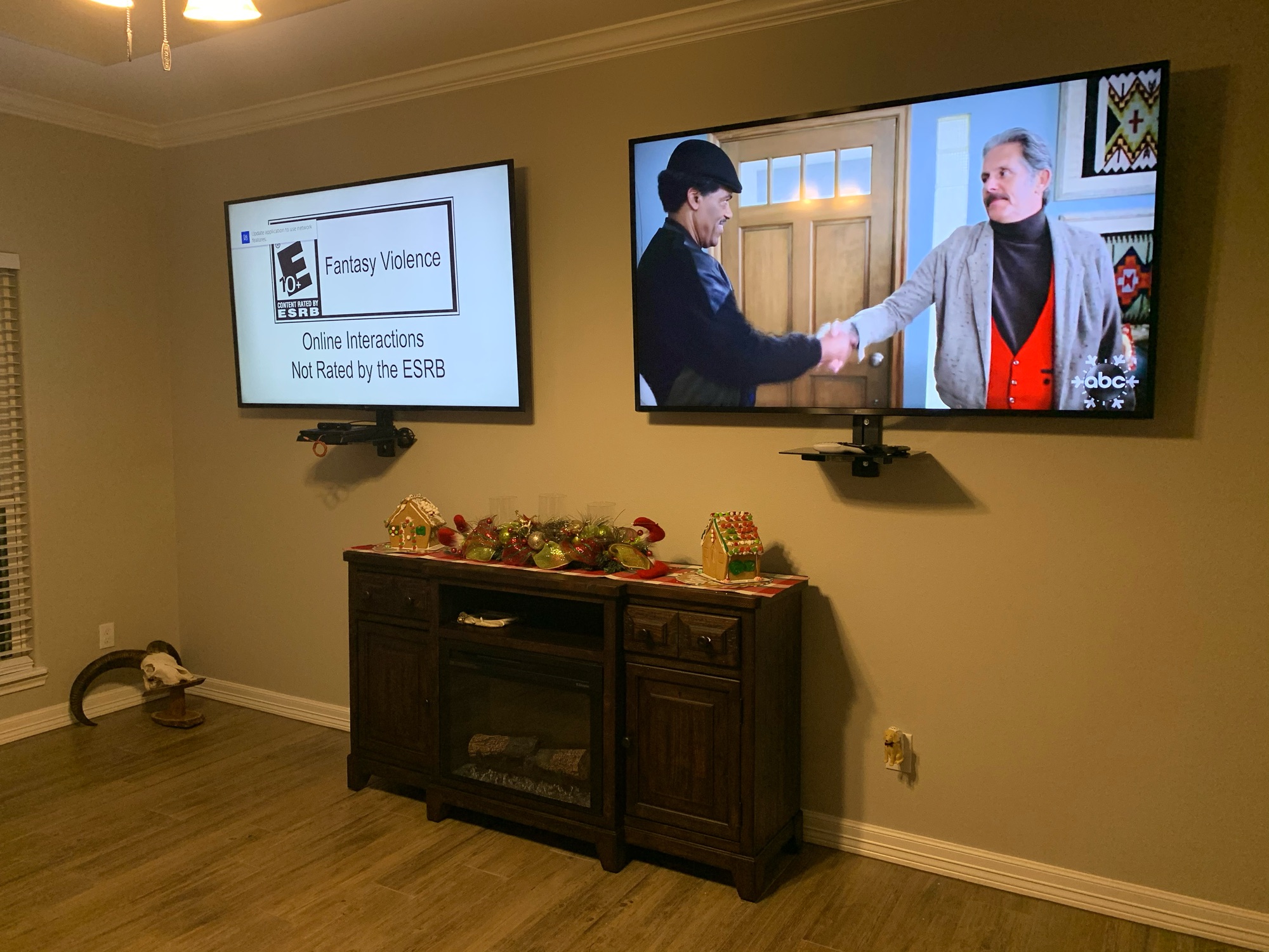 Custom Home Installations Logo