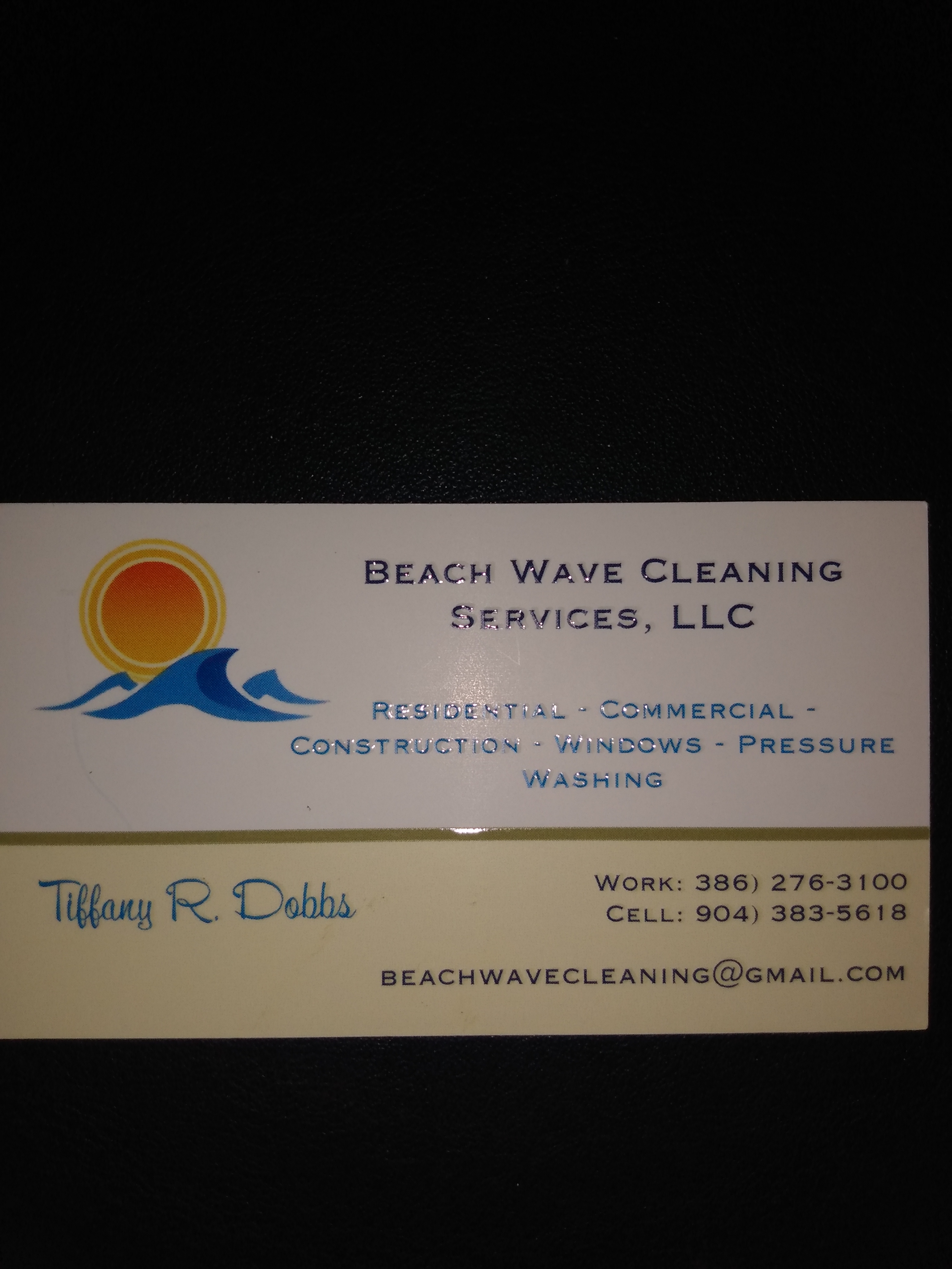Beach Wave Cleaning Services, LLC Logo