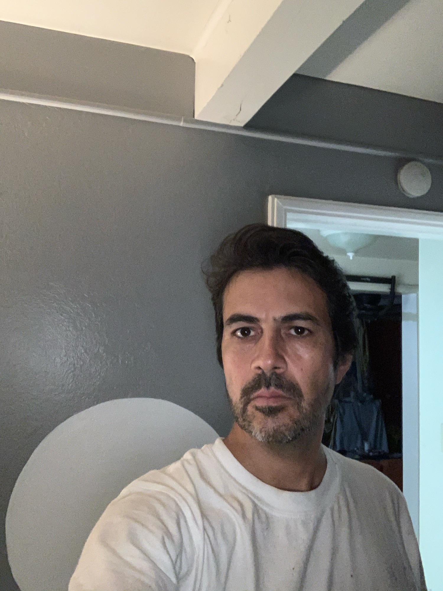 Victor Gomez Handyman - Unlicensed Contractor Logo