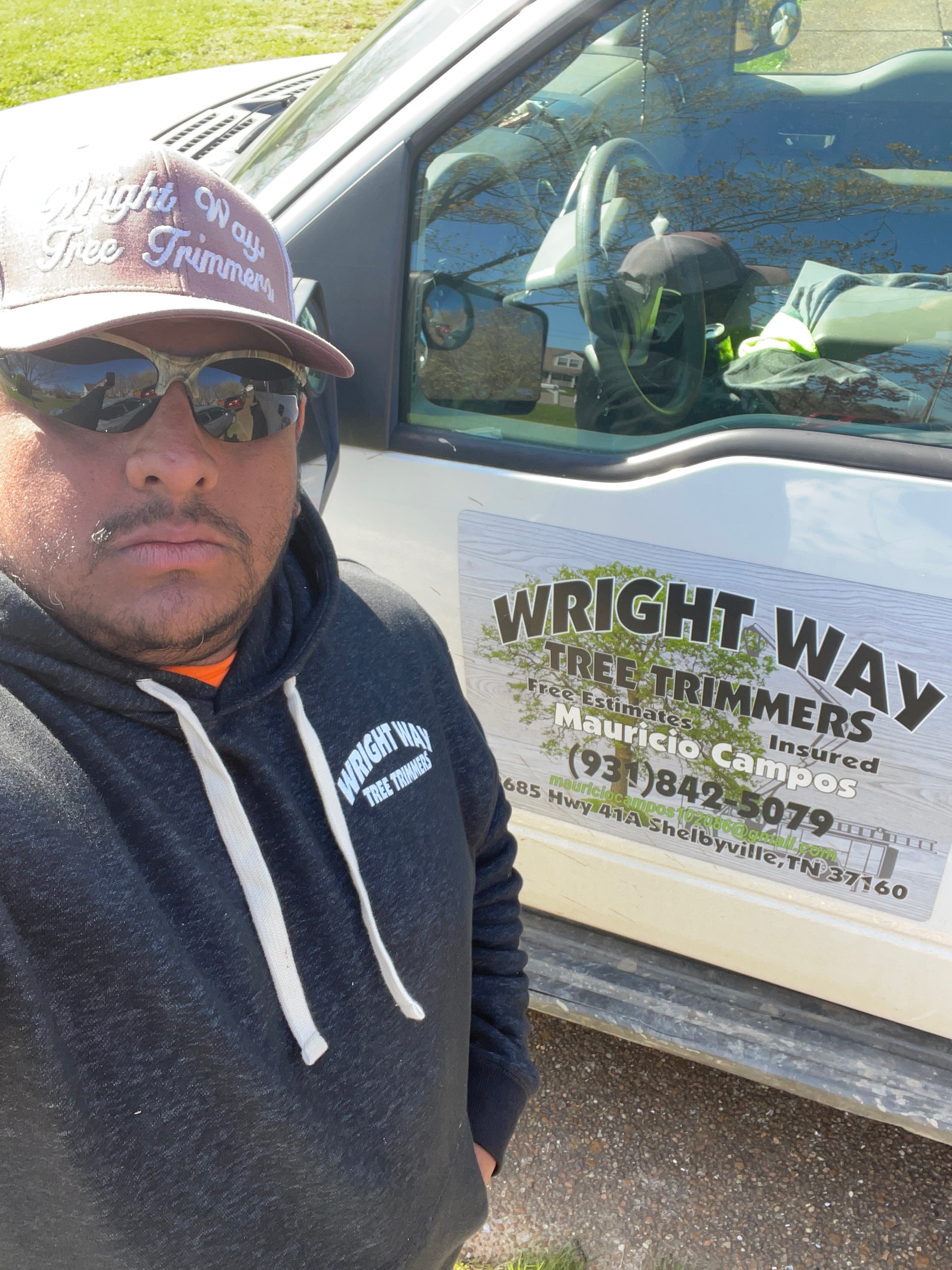 Wright Way Tree Trimmers Logo