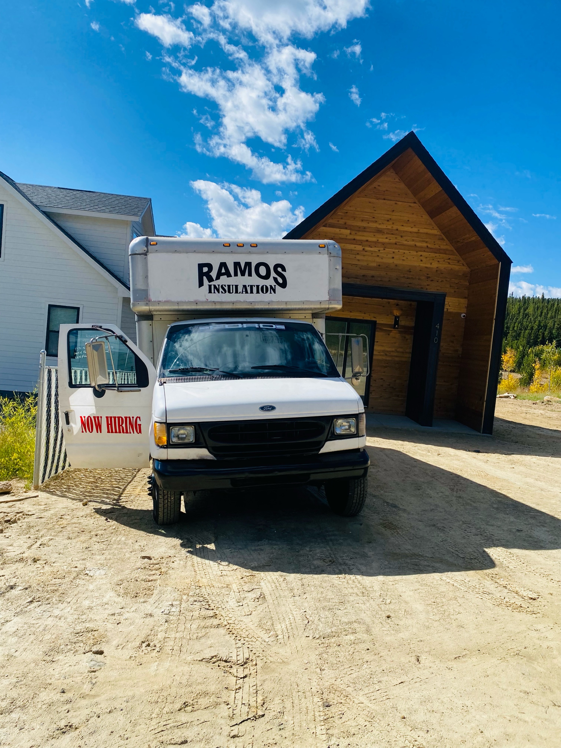 Ramos Insulation LLC Logo