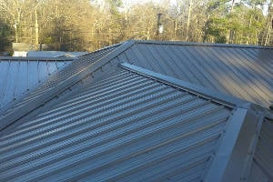 Check Out Process Of Installation Of Metal Tile Roof In Red Color In Toronto Vaughan Metalroof Metal Black Metal Roof Standing Seam Metal Roof Metal Roof