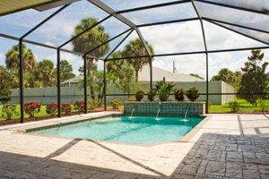 2021 Pool Enclosure Cost: Screens, Cages, Glass & Domes - HomeAdvisor