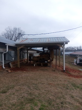Logo for L&J Metal Roofing Construction
