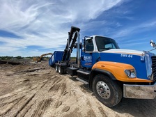 Superior Waste Industries, LLC logo