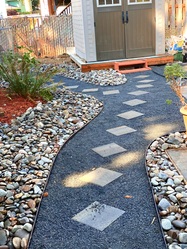 Israel Landscaping LLC logo