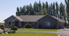 Falls Roofing logo
