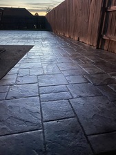 Avatar for J & E concrete