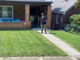 Jones Lawn Care logo