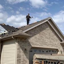 Logo for Mendez Roofing