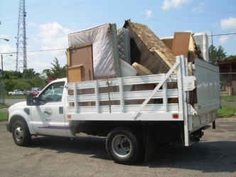 Trash Removal Service logo