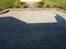Logo for Rivera Landscaping