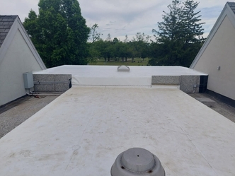D and L Commercial Roofing, LLC logo