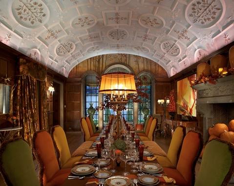 Eclectic Dining Room with ornate molding on ceiling