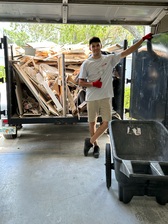 Logo for Elite Hauling & Junk Removal LLC