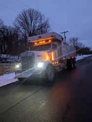 Musser Trucking logo