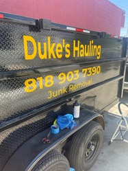 Dukes Hauling, LLC logo
