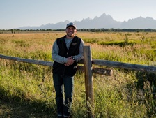 Logo for Nik Gutter Cleaning