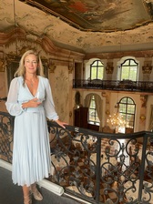 Logo for Elizabeth Peterson Interiors