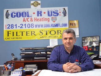 Cool-R-Us, Inc. logo