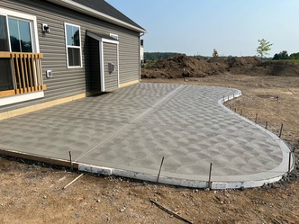Pro Concrete & Construction LLC logo
