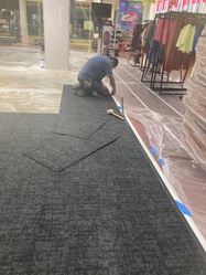 Laras Vinyl Flooring logo