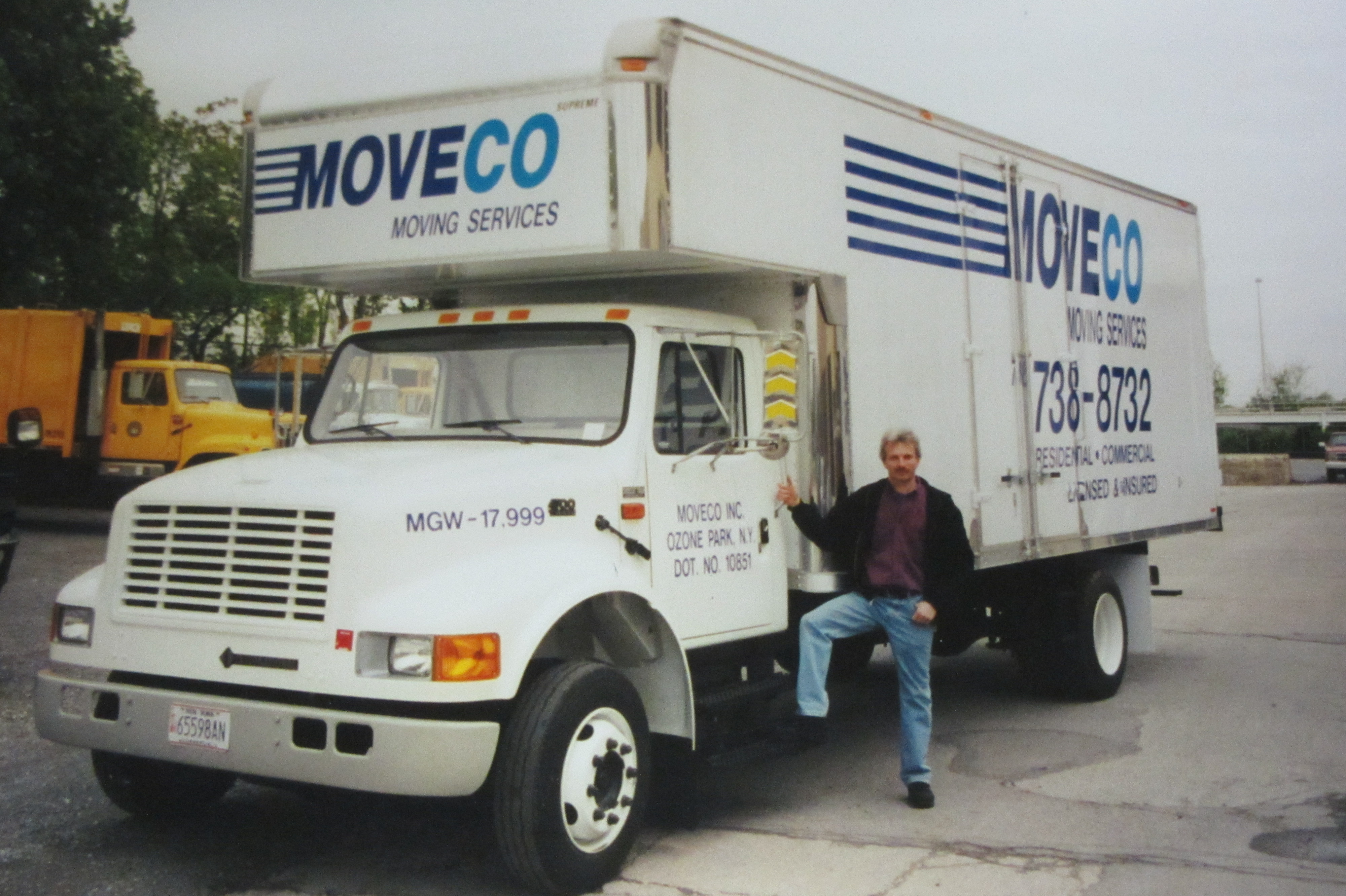 Moveco Moving Services logo