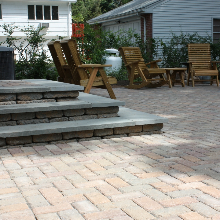 Logo for Upton, Inc. Landscape & Construction