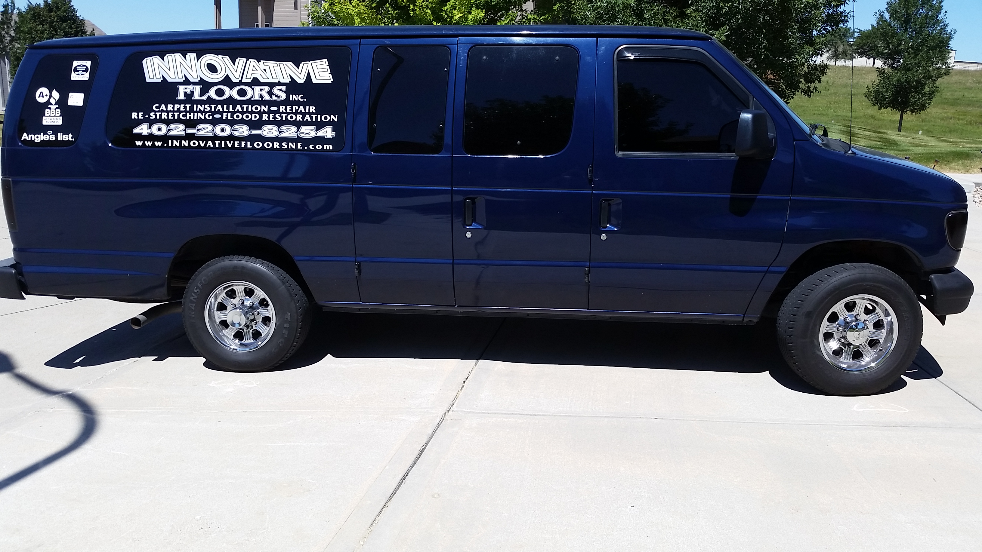 Logo for Innovative Floors Inc