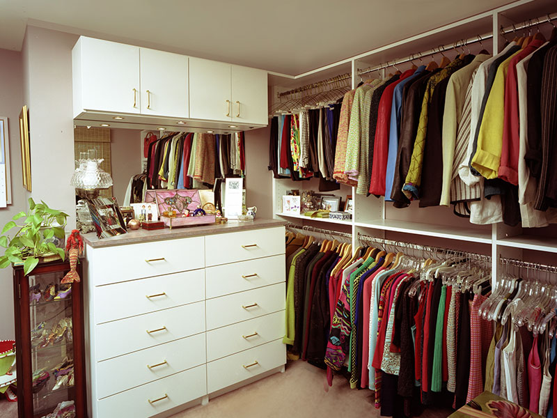 Logo for European Closets