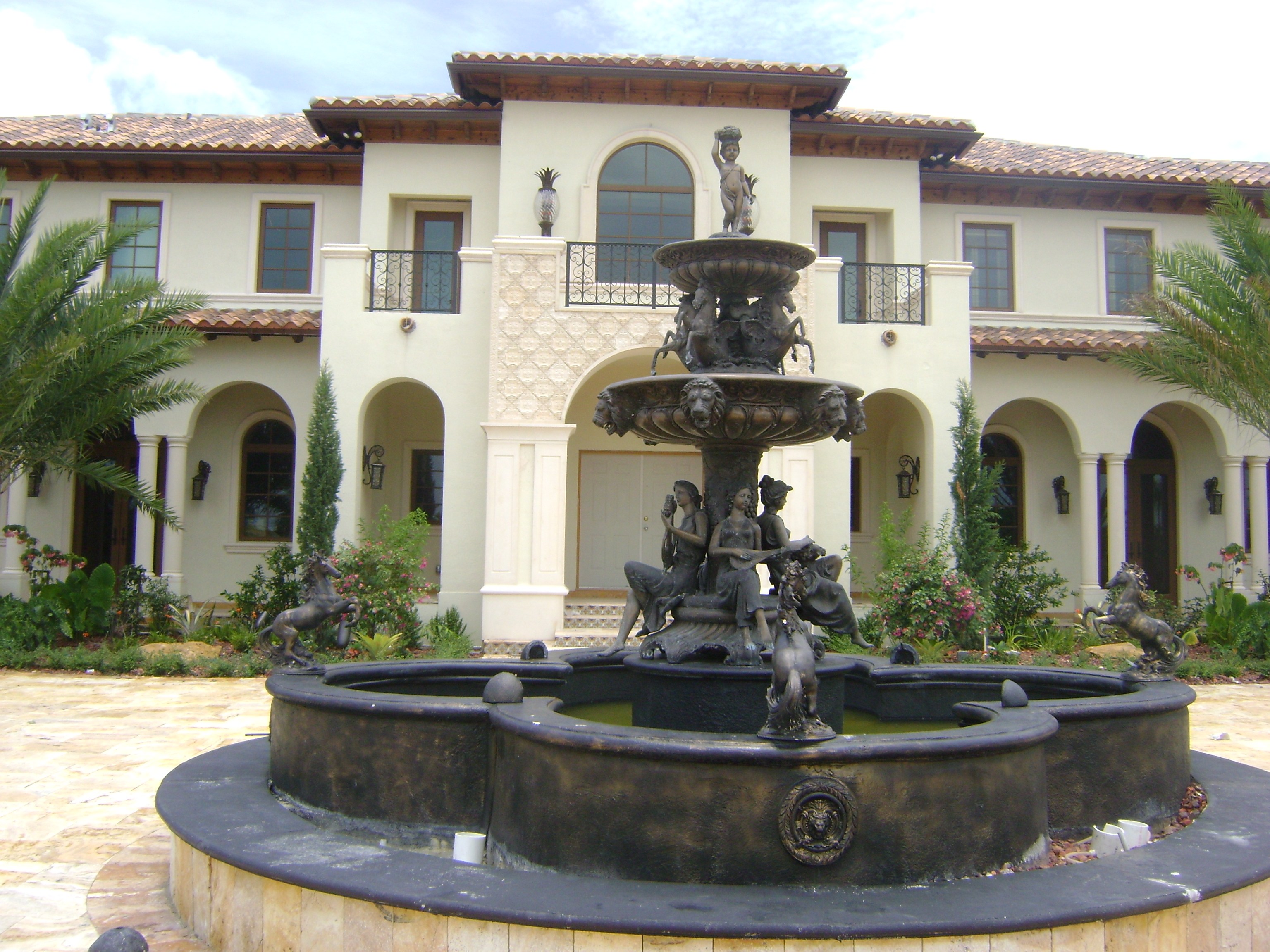 Logo for crespo rain gutters