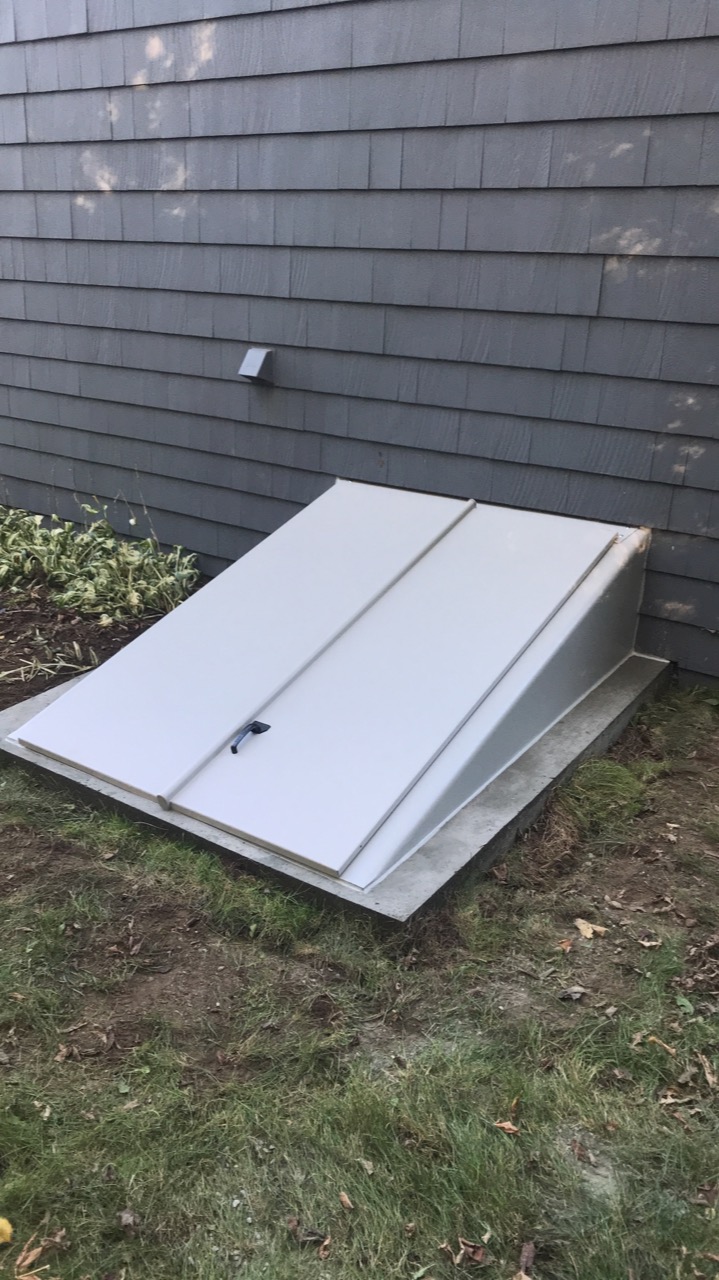 Logo for New England Bulkhead