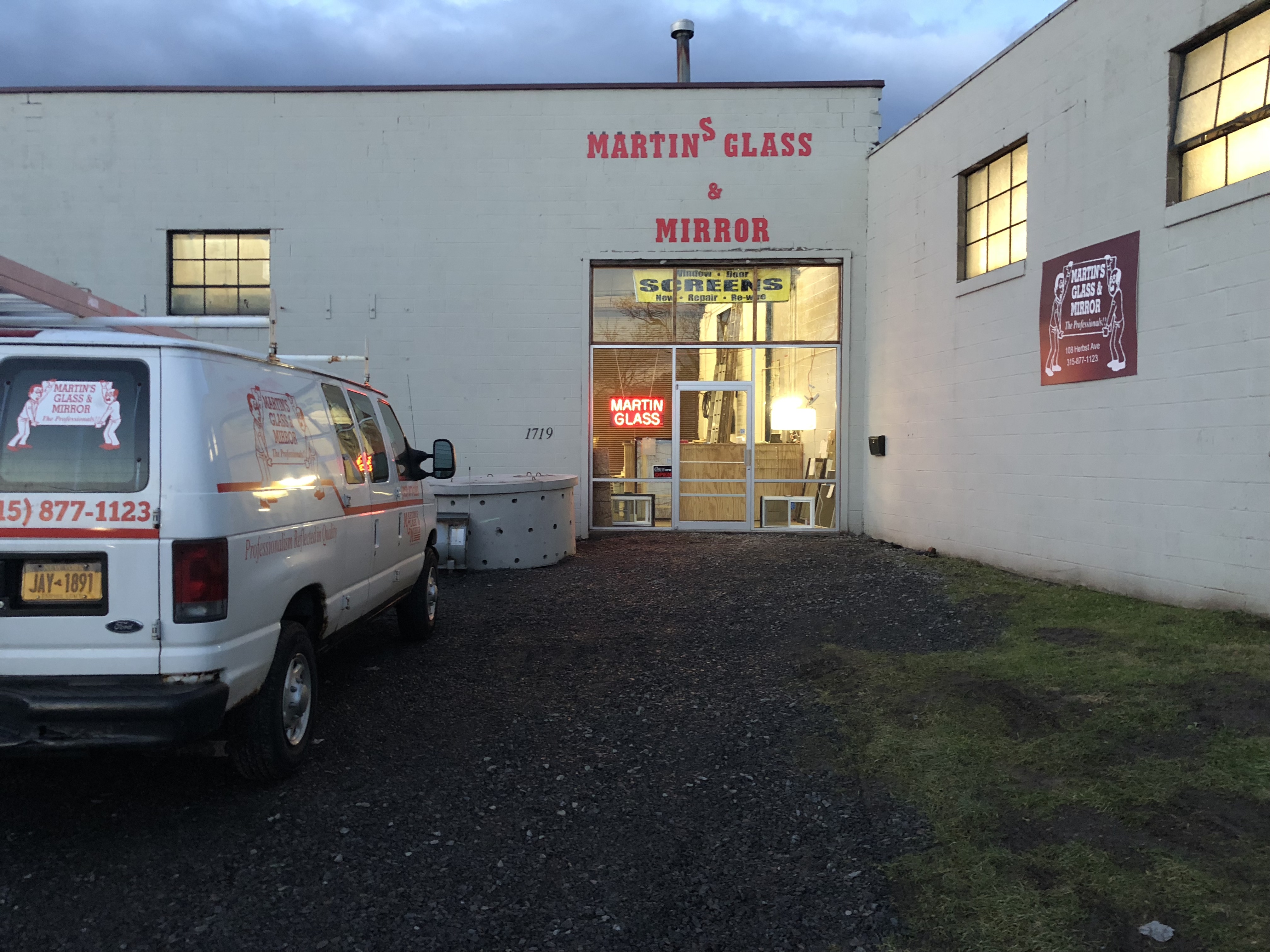 Avatar for Martin's Glass & Mirror