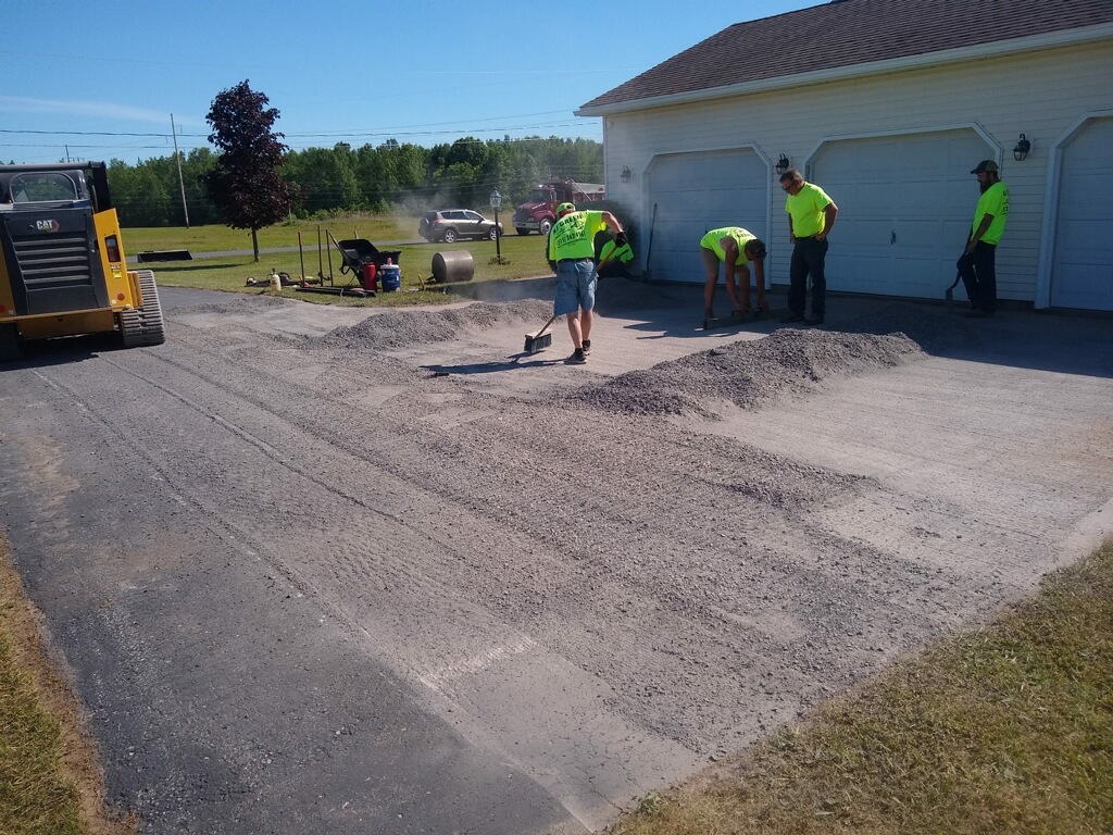 Avatar for R J GREEN  Pavement Sealing & Striping